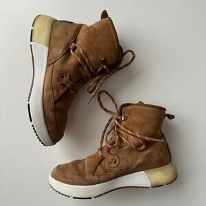 Au & Mu Australian Shearling Lined Lace Up Winter Chukka Boots size 7